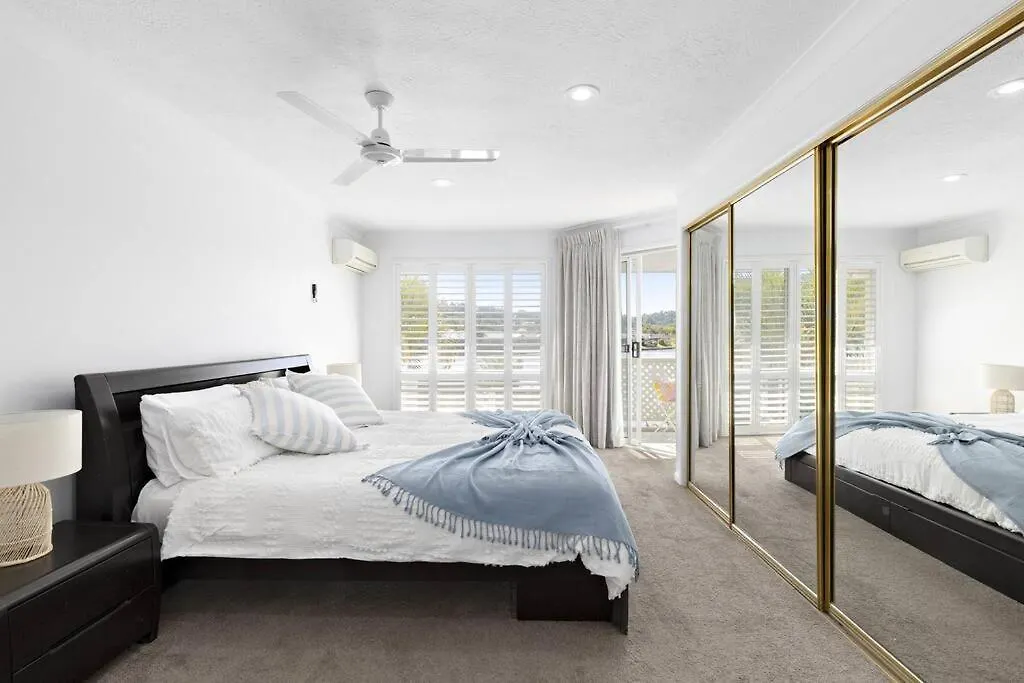64 Isle Of Palms Apartment Gold Coast