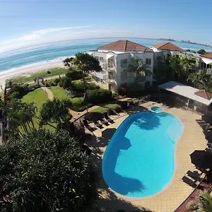 4* Курортный комплекс Golden Riviera Absolute Beachfront